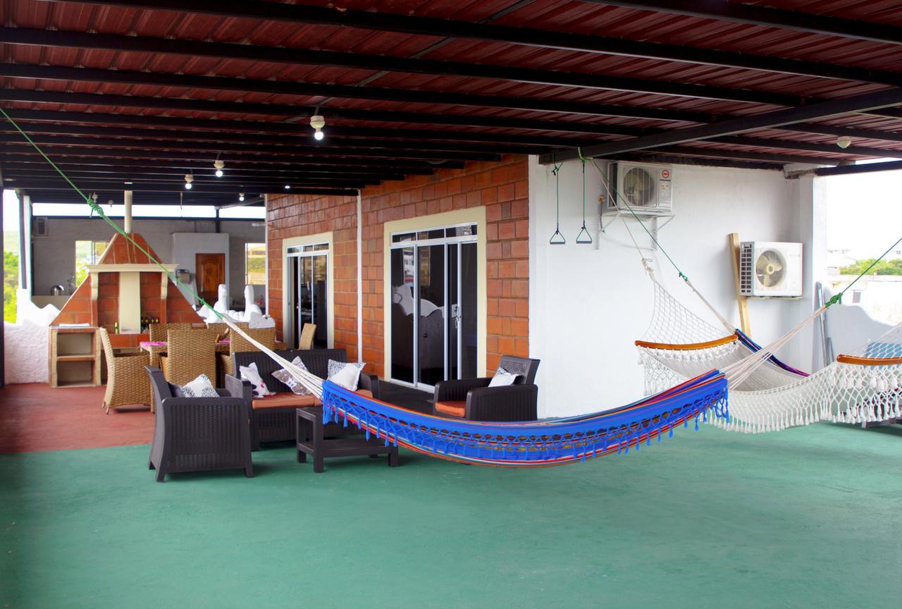 Hostal Cattleya Puerto Baquerizo Moreno Bagian luar foto